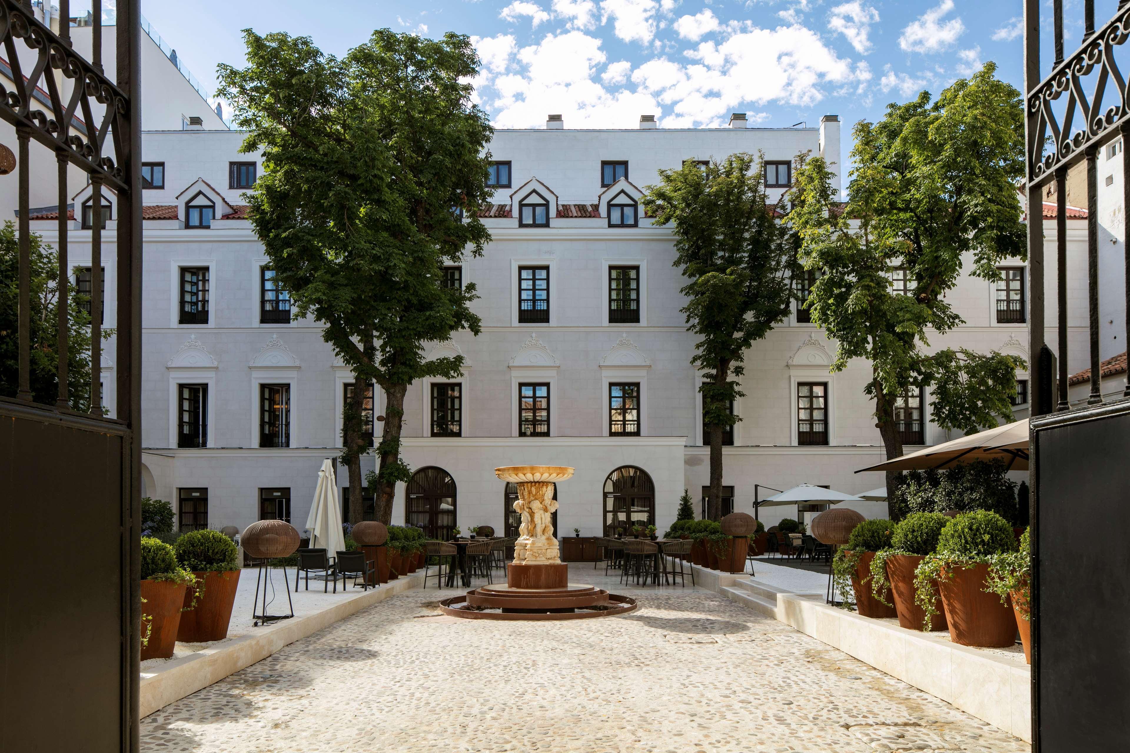 Palacio De Los Duques Gran Melia - The Leading Hotels Of The World Madrid Eksteriør billede