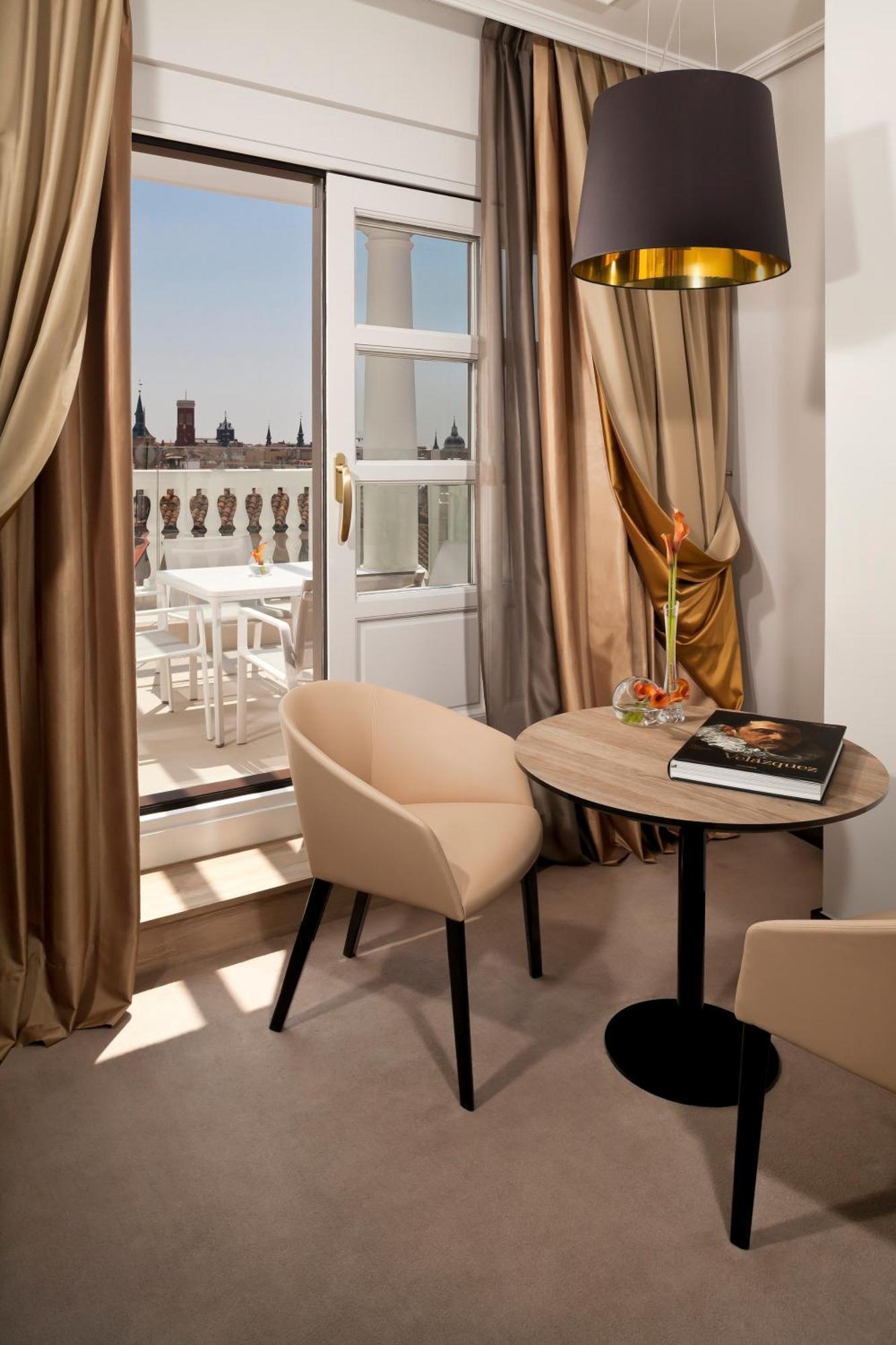 Palacio De Los Duques Gran Melia - The Leading Hotels Of The World Madrid Eksteriør billede